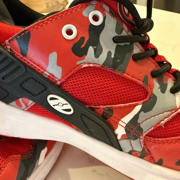 Heelys Red and Gray Camouflage Kids Sneakers - Picture 1 of 13